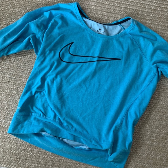 Nike crewneck type shirt - Picture 1 of 2